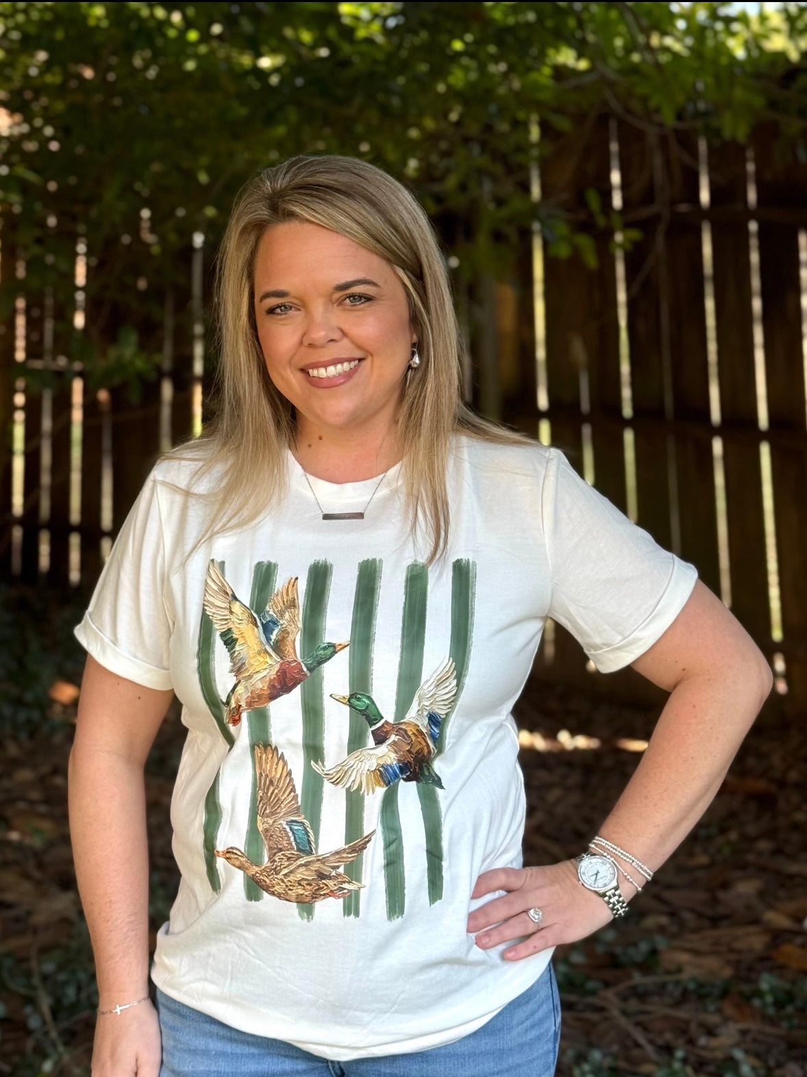 White Western Mallard Stripes Printed Casual Tee